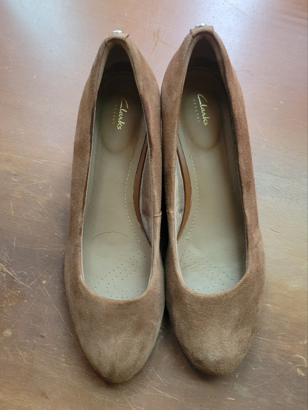 Clarks Suede Wedge Heels Women Size 8.5 Office Comfort Professional Minimalist